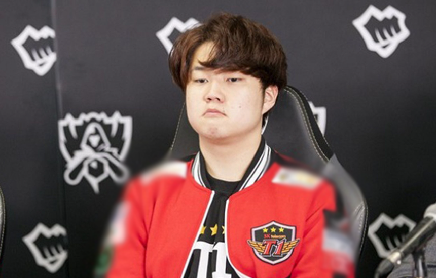 Làm pha ‘tự hủy’ trước T1, HLE ngay lập tức bị bình luận viên ‘sấy’ trên sóng - Ảnh 2.