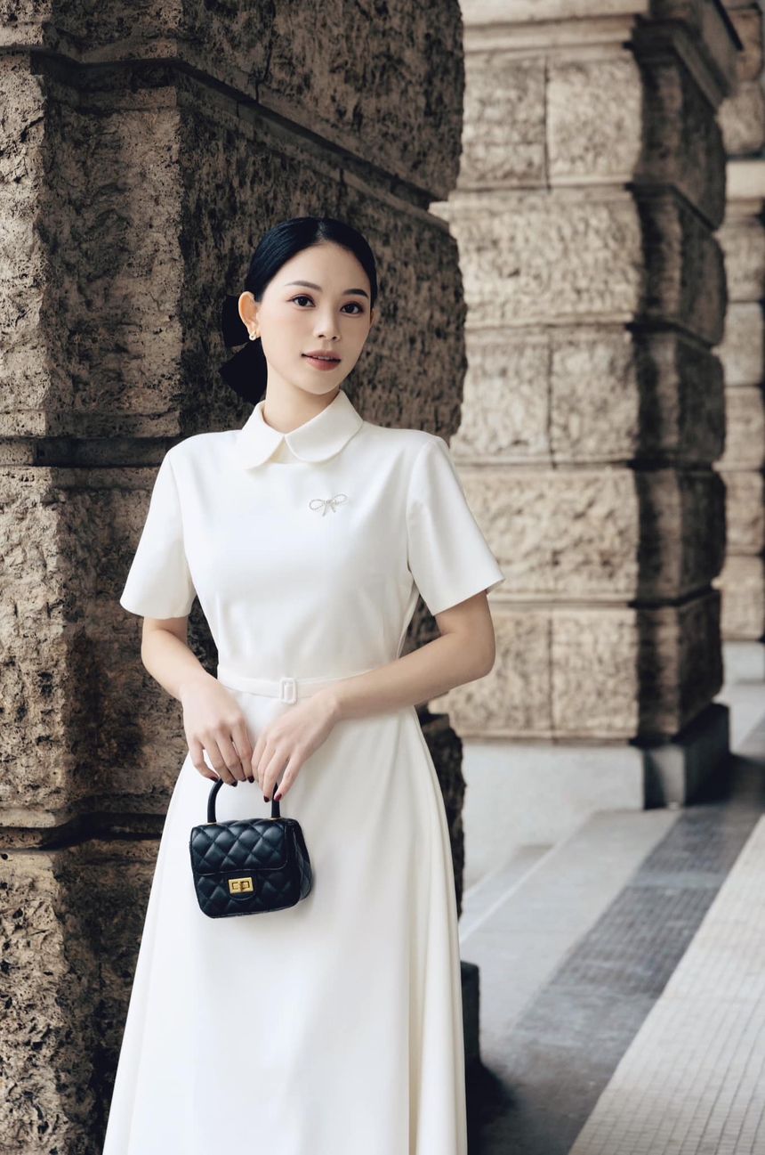 Linh Rin lột xác nữ giám đốc xinh đẹp sau 5 năm yêu Philip Nguyễn, sẵn sàng làm dâu nhà hào phú - Ảnh 1. Linh Rin lột xác nữ giám đốc xinh đẹp sau 5 năm yêu Philip Nguyễn, sẵn sàng làm dâu nhà hào phú - Ảnh 1.