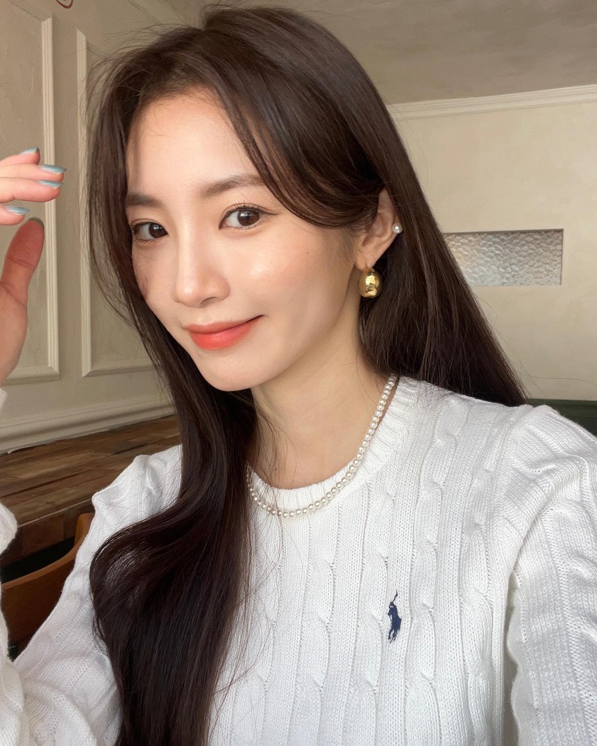 4 sản phẩm nên đầu tư để giúp "chống lão hóa" cho mái tóc  - Ảnh 1.