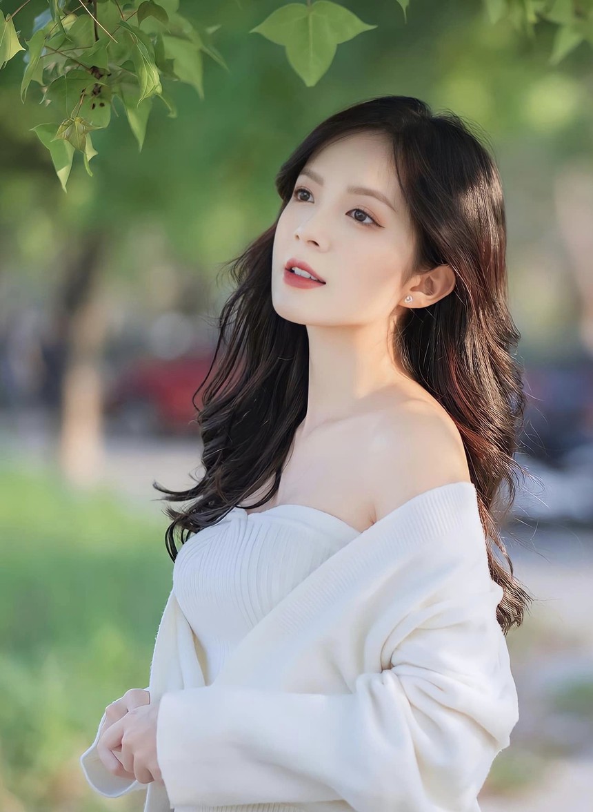 Nữ game thủ Liên Quân cập nhật 'giao diện' mới sau khi chiếm sóng nhà đài - Ảnh 5.