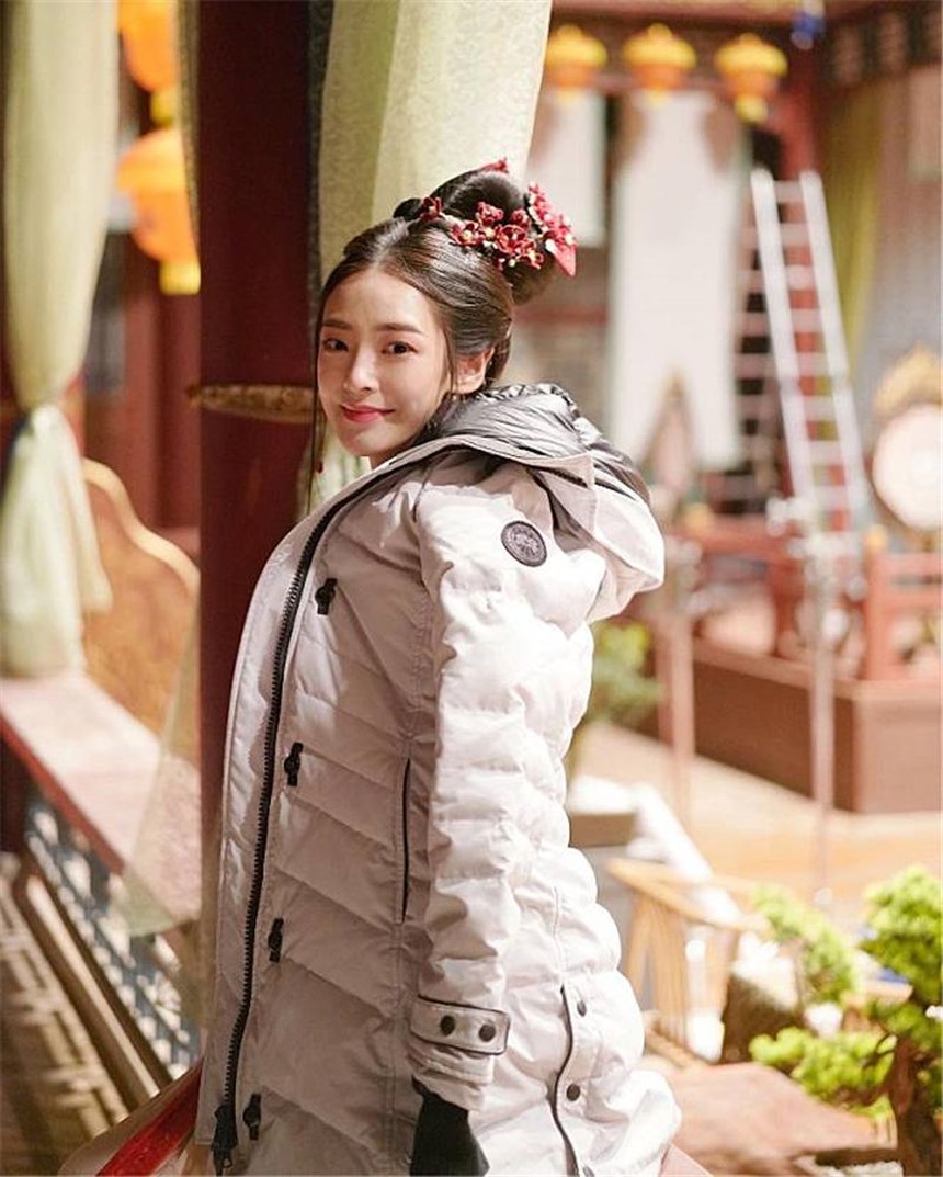 Mỹ nhân bị 'cấm cửa' vì cặp kè 7 người cùng lúc: Mặt mộc kém sắc còn diễn tệ, được công ty o bế đến vô lý! - Ảnh 6.