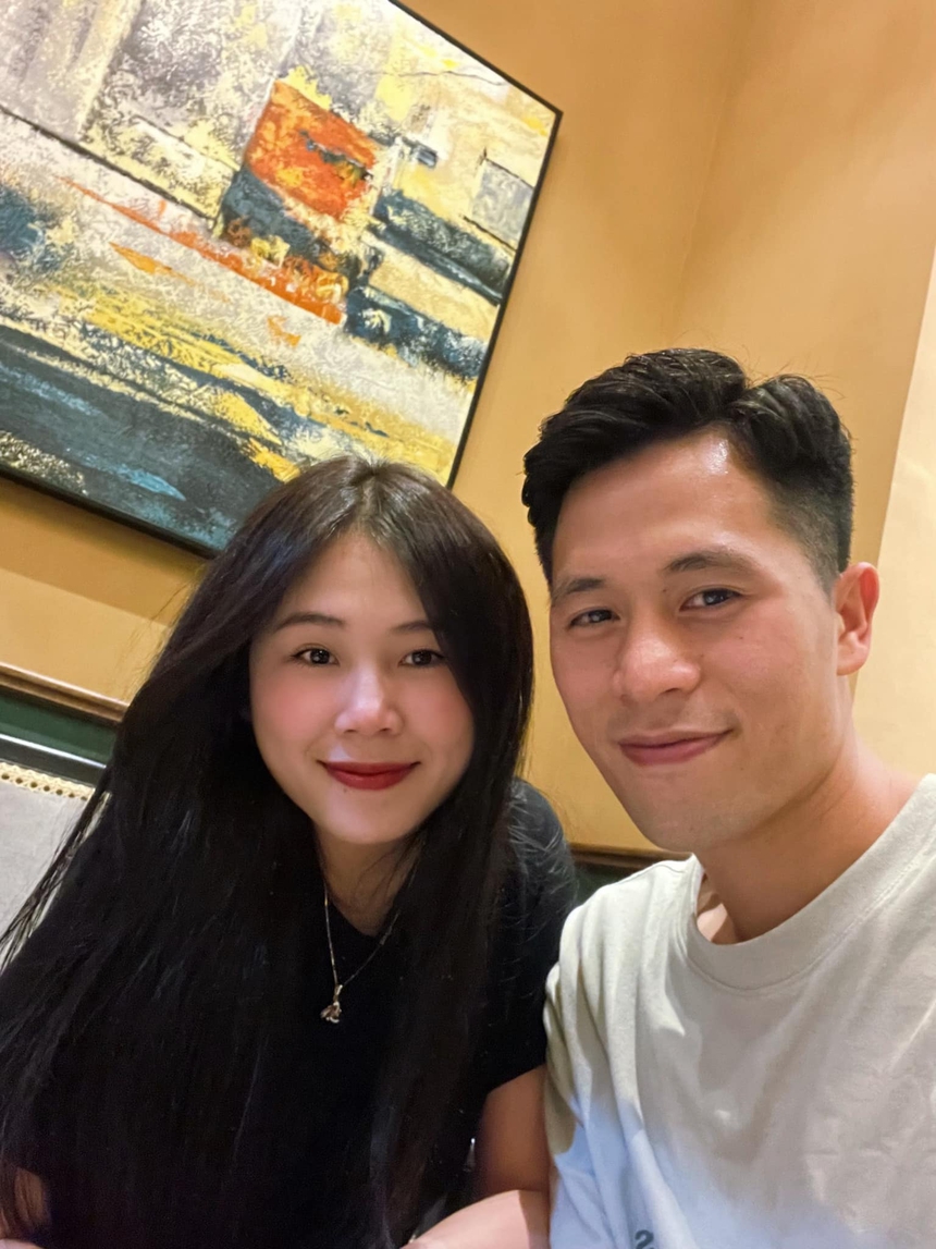 Cô gái Điện Biên yêu trung vệ điển trai 8 năm mới cưới, giờ ở biệt thự bạc tỷ, sinh quý tử kháu khỉnh - Ảnh 1.