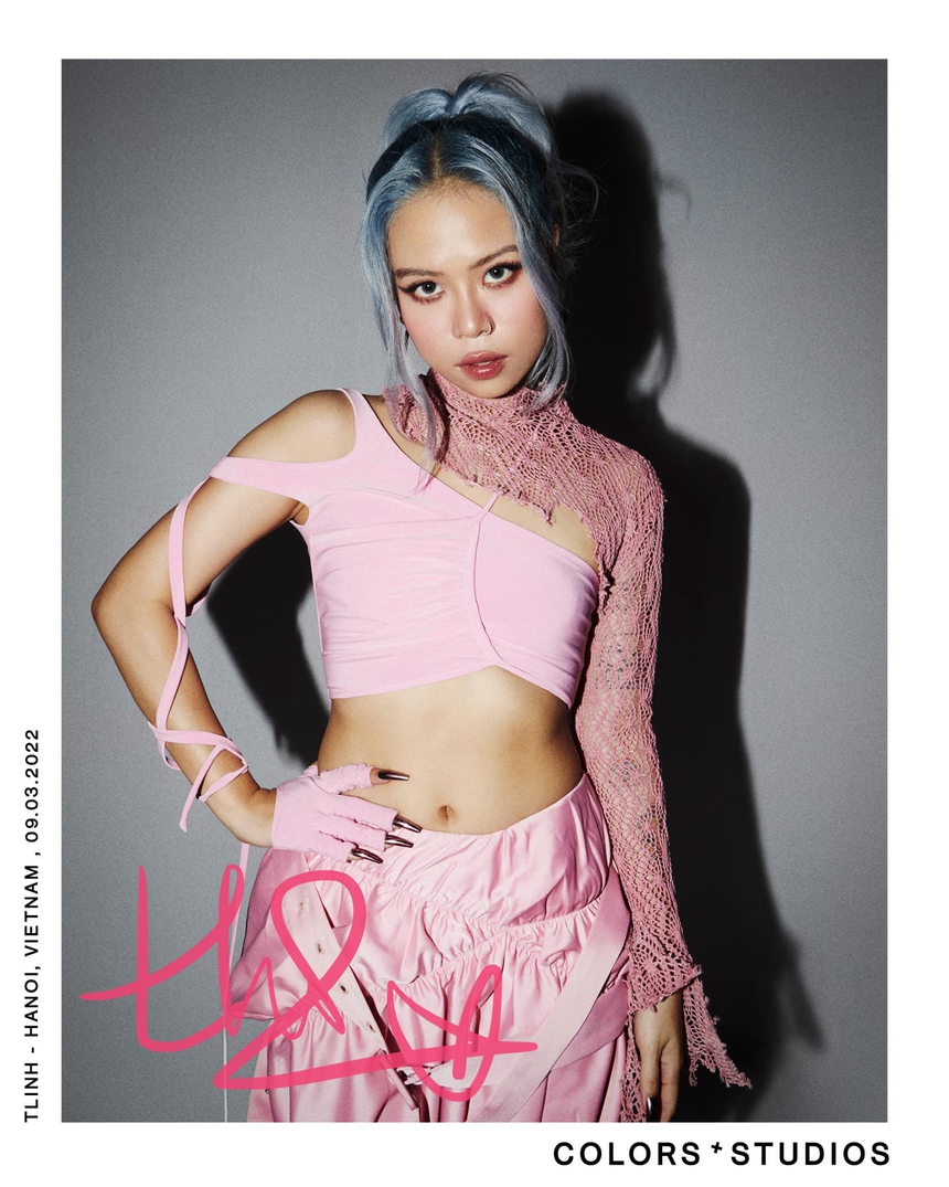 tlinh bắn tiếng Anh cực mượt trên show quốc tế, dân tình “quay xe” bảo vệ hậu tranh cãi lời nhạc sáo rỗng - Ảnh 1. tlinh bắn tiếng Anh cực mượt trên show quốc tế, dân tình “quay xe” bảo vệ hậu tranh cãi lời nhạc sáo rỗng - Ảnh 1.