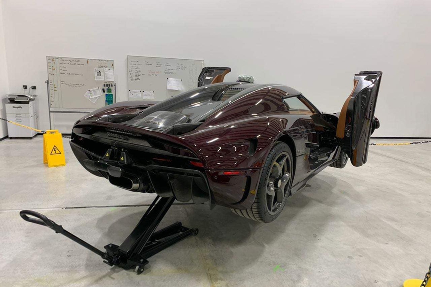 Sau khi đưa xe sang bảo dưỡng, đại gia Hoàng Kim Khánh được CEO Koenigsegg mời sang Thụy Điển - Ảnh 5. Sau khi đưa xe sang bảo dưỡng, đại gia Hoàng Kim Khánh được CEO Koenigsegg mời sang Thụy Điển - Ảnh 5.