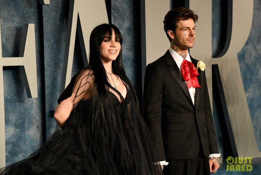 Tiệc hậu Oscar 2023: 2 siêu mẫu Kendall Jenner - Gigi Hadid lộng lẫy đè bẹp Hailey nhạt nhẽo, ai dè siêu mẫu mặc như không mặc 'chiếm spotlight' - Ảnh 6.