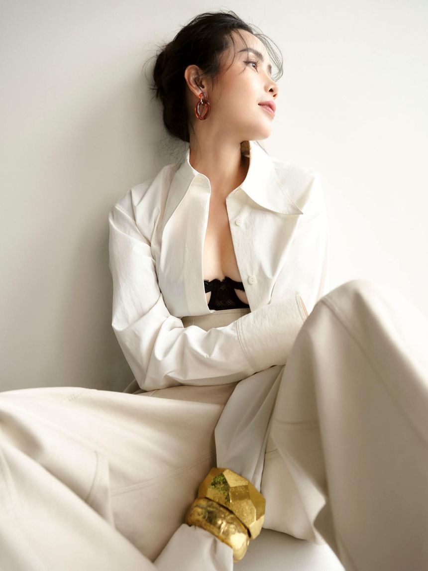 Dân mạng xôn xao vì Lưu Hương Giang ẩn ý 'đợi một người xứng đáng chờ đợi' - Ảnh 1. Dân mạng xôn xao vì Lưu Hương Giang ẩn ý 'đợi một người xứng đáng chờ đợi' - Ảnh 1.