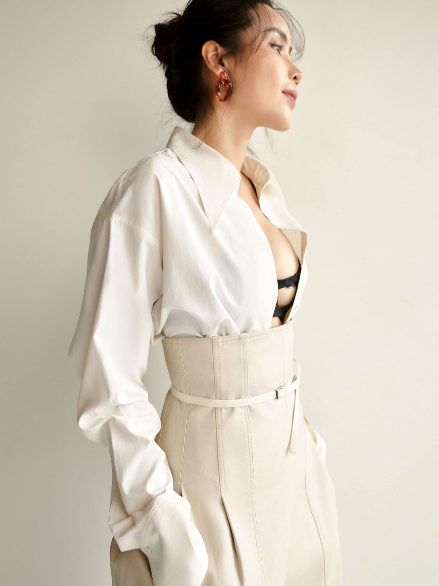 Dân mạng xôn xao vì Lưu Hương Giang ẩn ý 'đợi một người xứng đáng chờ đợi' - Ảnh 3. Dân mạng xôn xao vì Lưu Hương Giang ẩn ý 'đợi một người xứng đáng chờ đợi' - Ảnh 3.