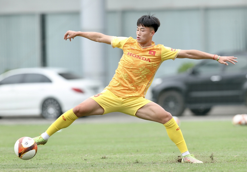 Bộ tứ U20 bổ sung điều gì cho HLV Troussier? - Ảnh 1.