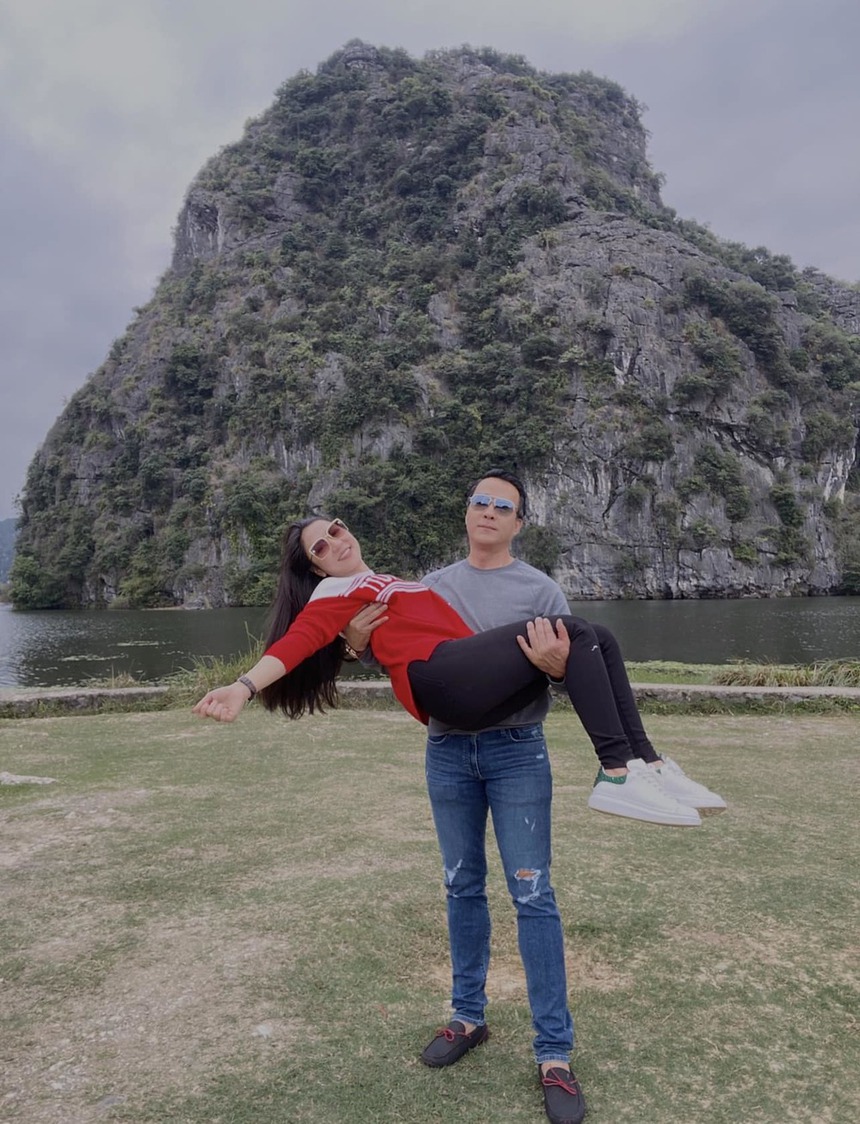 Cuộc sống của Hà Thanh Xuân sau khi về chung nhà với “Vua cá Koi”: Tự sửa nhà không có sự hỗ trợ của chồng, gây chú ý với dòng trạng thái hậu ồn ào ly hôn - Ảnh 11.