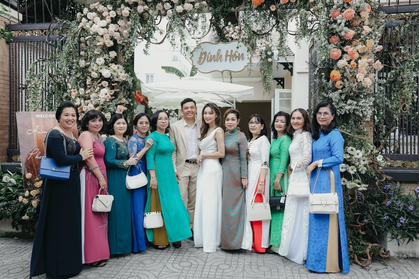 Tay vợ số 1 Việt Nam Lý Hoàng Nam đính hôn với hot girl bóng rổ - Ảnh 12.