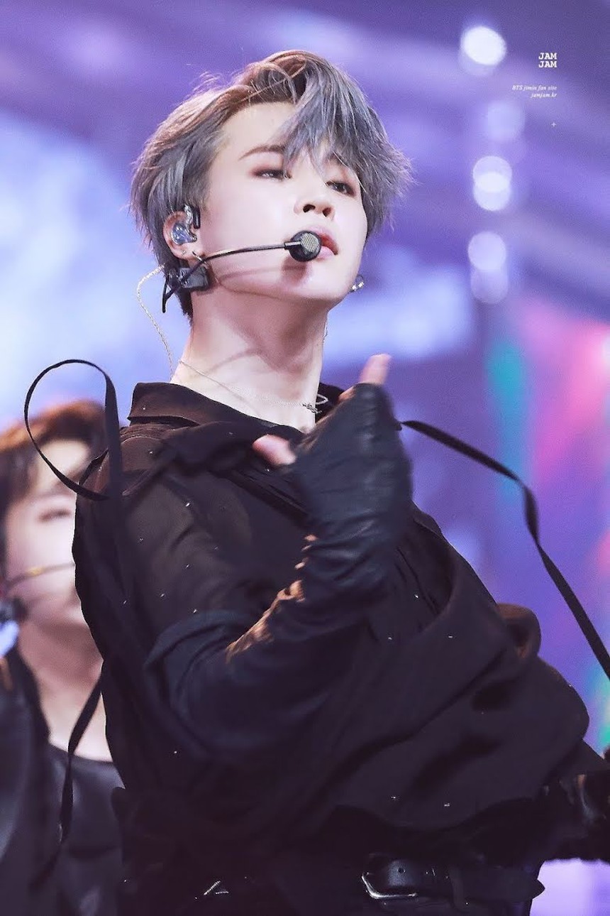 'Choáng' với những hình ảnh chân dung BTS do AI tạo ra - Ảnh 18. 'Choáng' với những hình ảnh chân dung BTS do AI tạo ra - Ảnh 18.