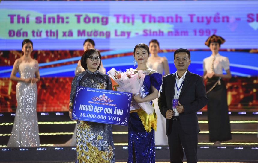 Chung kết Cuộc thi Người đẹp Hoa Ban 2023 - Ảnh 8. Chung kết Cuộc thi Người đẹp Hoa Ban 2023 - Ảnh 8.