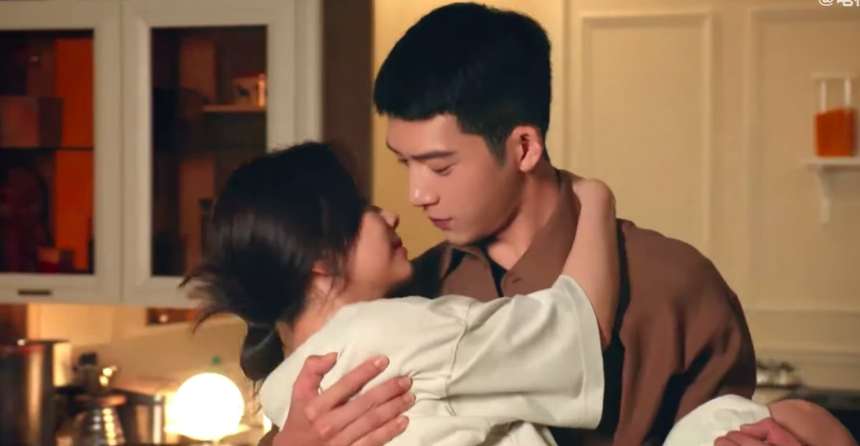 Đàm Tùng Vận - Tỉnh Bách Nhiên gây đỏ mặt vì quá tình tứ, còn quay cảnh ôm hôn trên giường - Ảnh 5.