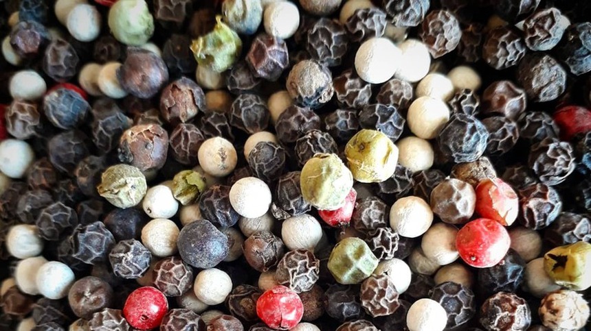 Loại gia vị quan trọng bậc nhất thế giới từng được dùng như tiền tệ, mệnh danh là "vàng đen": Cả thế giới phụ thuộc vào Việt Nam - Ảnh 1.