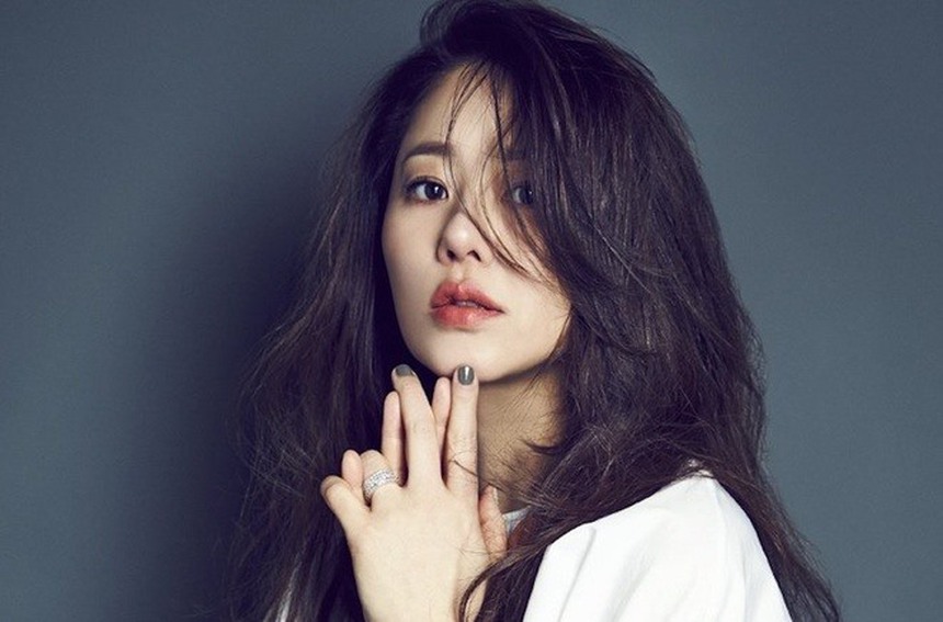 Go Hyun Jung: Chọn cô độc sau cuộc hôn nhân 'địa ngục' bên thái tử Samsung - Ảnh 10.