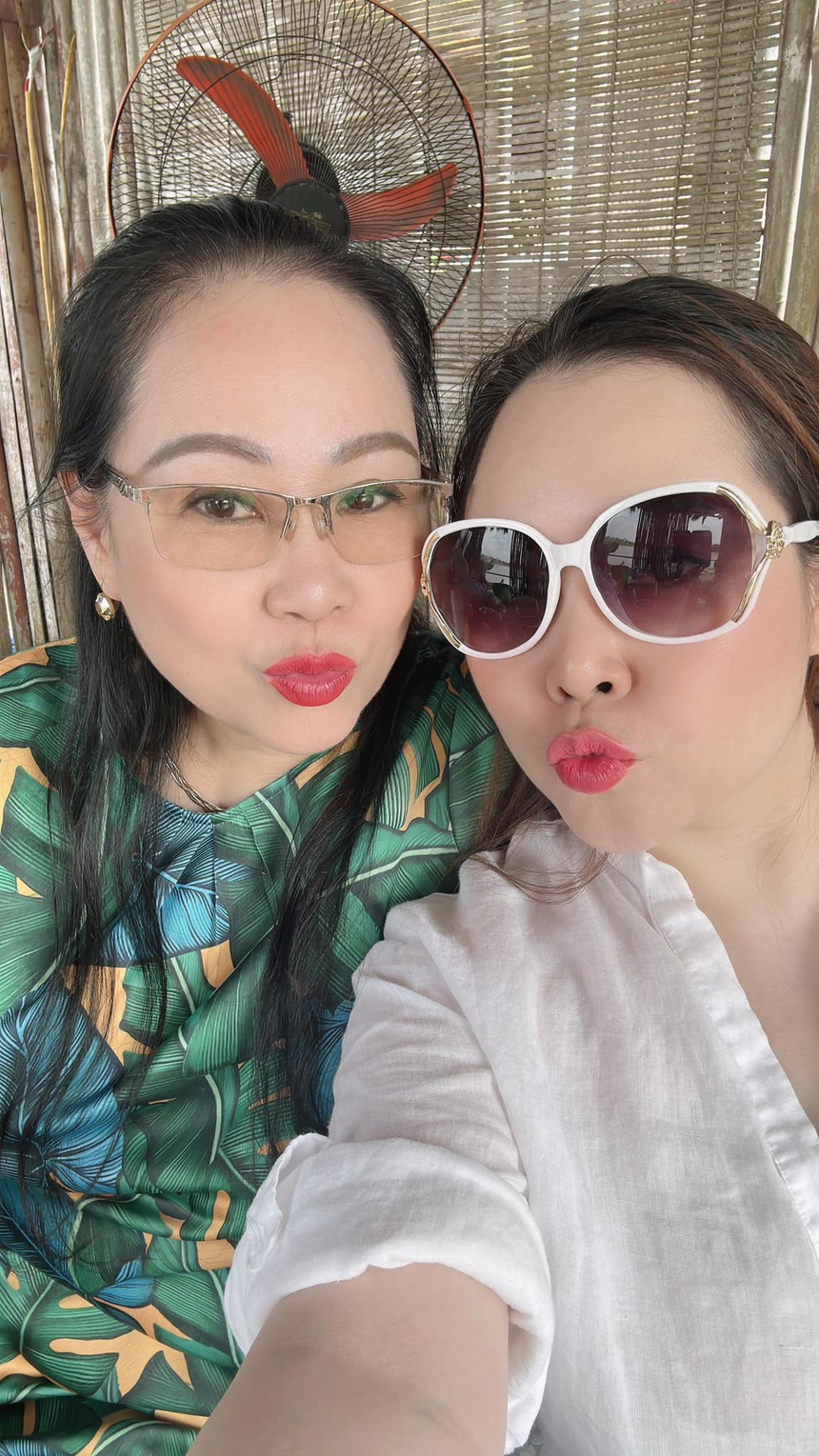 Mẹ ruột trẻ trung tâm lý, là tiktoker nổi tiếng của diễn viên Trương Phương - Ảnh 3.