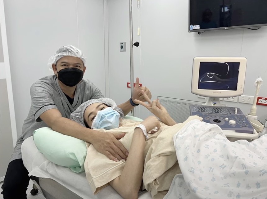 Hành trình tìm con của Minh Hằng: Ròng rã 3 tháng, 10 chuyến bay cùng nhiều lần bị bác sĩ dọa - Ảnh 4. Hành trình tìm con của Minh Hằng: Ròng rã 3 tháng, 10 chuyến bay cùng nhiều lần bị bác sĩ dọa - Ảnh 4.