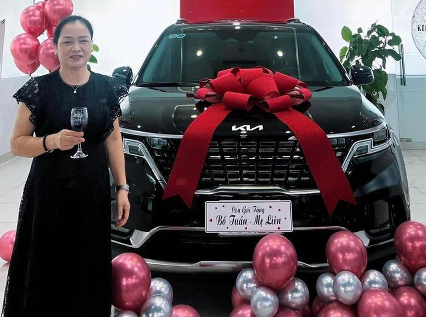 Từng cật lực livestream kiếm tiền sau khi chia tay bạn trai đại gia, Hoà Minzy thật sự giàu thế nào?
 - Ảnh 11.