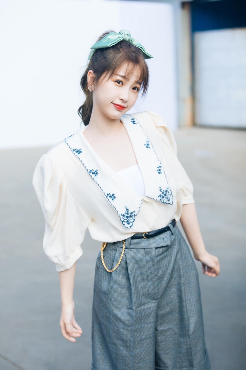 4 chiêu hack dáng đỉnh cao được Ngu Thư Hân áp dụng  - Ảnh 3.