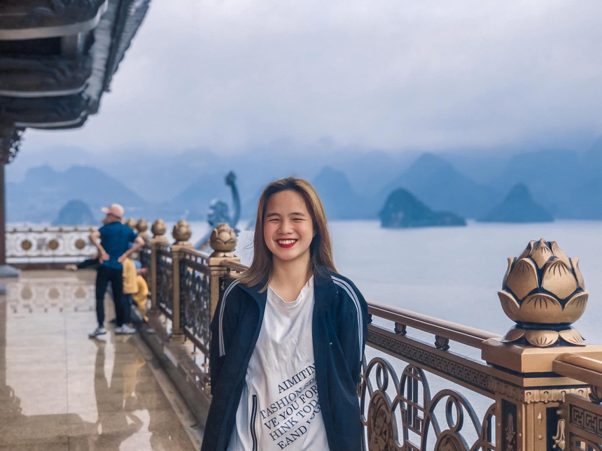 Nhan sắc xinh đẹp cuốn hút của nữ thủ môn U20 Việt Nam - Ảnh 4.