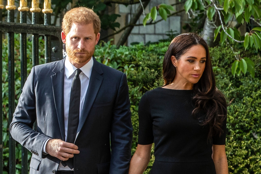 Mâu thuẫn có thể nhen nhóm giữa Harry và Meghan vì bất đồng trong cách ứng xử với Vương thất - Ảnh 2. Mâu thuẫn có thể nhen nhóm giữa Harry và Meghan vì bất đồng trong cách ứng xử với Vương thất - Ảnh 2.