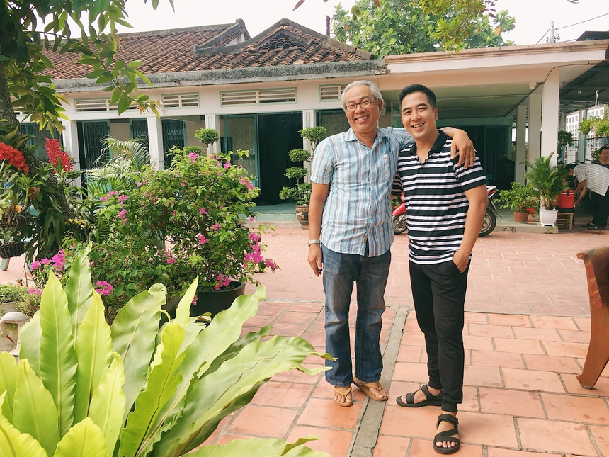 Ba muốn mua nhẫn, không có tiền phải giả bộ chê xấu rồi trả lại, Phạm Hy: "Tôi bị đau lòng" - Ảnh 4.