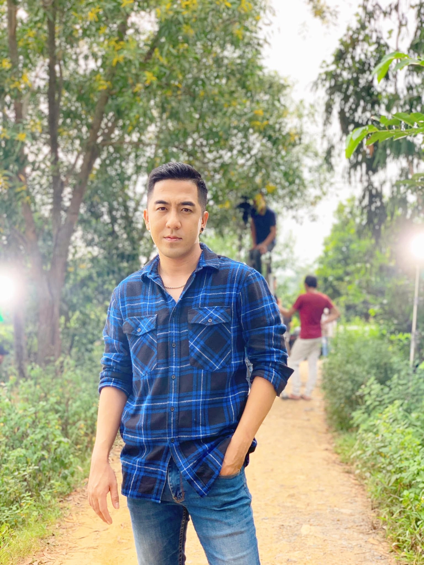 Ba muốn mua nhẫn, không có tiền phải giả bộ chê xấu rồi trả lại, Phạm Hy: "Tôi bị đau lòng" - Ảnh 3.