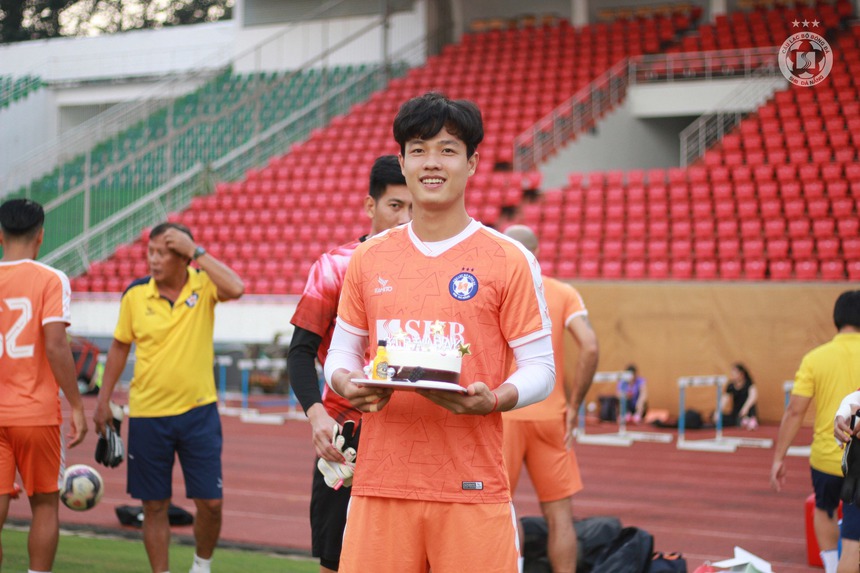 Bóng đá Việt Nam ngày 16/3: Tiền đạo U23 Việt Nam bị loại vì chấn thương - Ảnh 3.