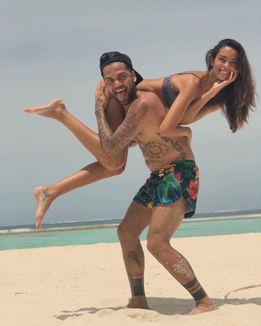 Vợ siêu mẫu chia tay Dani Alves bằng thư tay, nội dung khiến người xem rớt nước mắt - Ảnh 4.