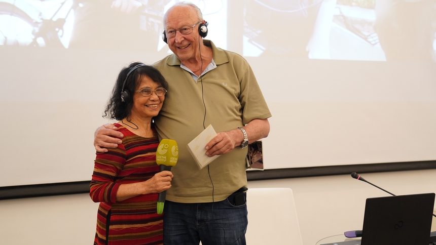 Thomas Billhardt - Giải 'Bùi Xuân Phái - Vì tình yêu Hà Nội' 2021: 'Tôi thấy một Việt Nam mới' - Ảnh 5. Thomas Billhardt - Giải 'Bùi Xuân Phái - Vì tình yêu Hà Nội' 2021: 'Tôi thấy một Việt Nam mới' - Ảnh 5.