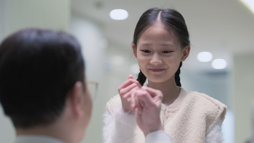 Bị chê mặt đơ gượng gạo, Dương Mịch vẫn làm bác sĩ, fan mong chờ mỹ nam này vớt vát lại diễn xuất - Ảnh 9. Bị chê mặt đơ gượng gạo, Dương Mịch vẫn làm bác sĩ, fan mong chờ mỹ nam này vớt vát lại diễn xuất - Ảnh 9.