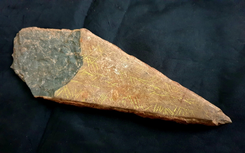 Những phát hiện bất ngờ về Mái đá làng Vành và Hang xóm Trại - Ảnh 6. Những phát hiện bất ngờ về Mái đá làng Vành và Hang xóm Trại - Ảnh 6.