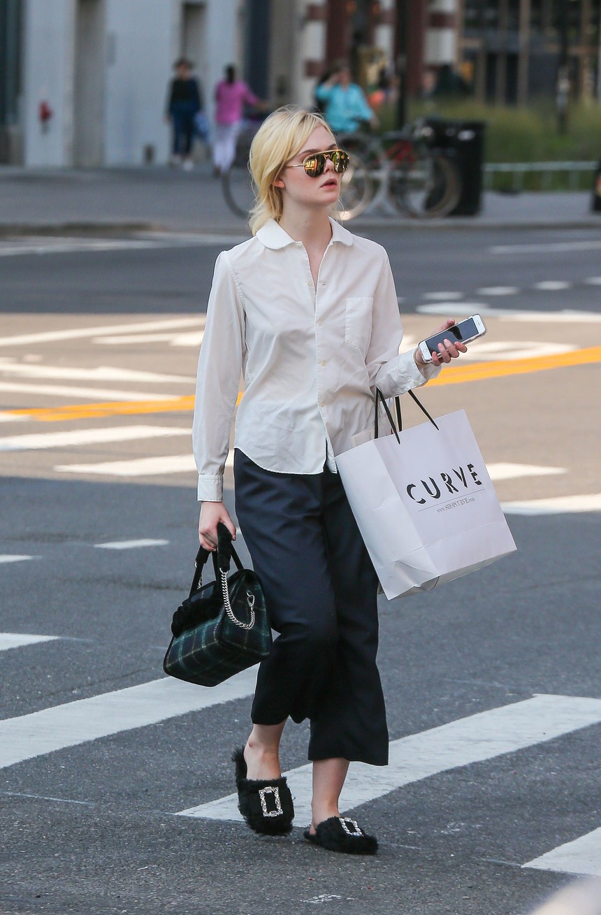 Công chúa Disney Elle Fanning  - Ảnh 1.