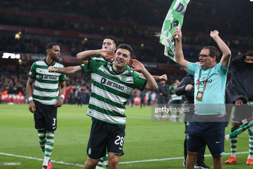 Arsenal bị loại sau trận thua gây sốc, Man United sáng cửa vô địch cúp châu Âu - Ảnh 3. Arsenal bị loại sau trận thua gây sốc, Man United sáng cửa vô địch cúp châu Âu - Ảnh 3.