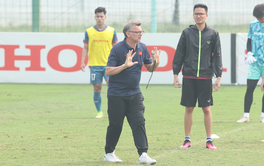 BLV Vũ Quang Huy: “HLV Troussier đang “reset” bóng đá Việt Nam” - Ảnh 1.