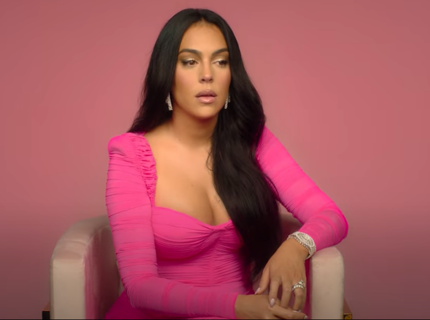 Georgina bật khóc khi hồi tưởng về khoảnh khắc con trai của Ronaldo qua đời - Ảnh 1.