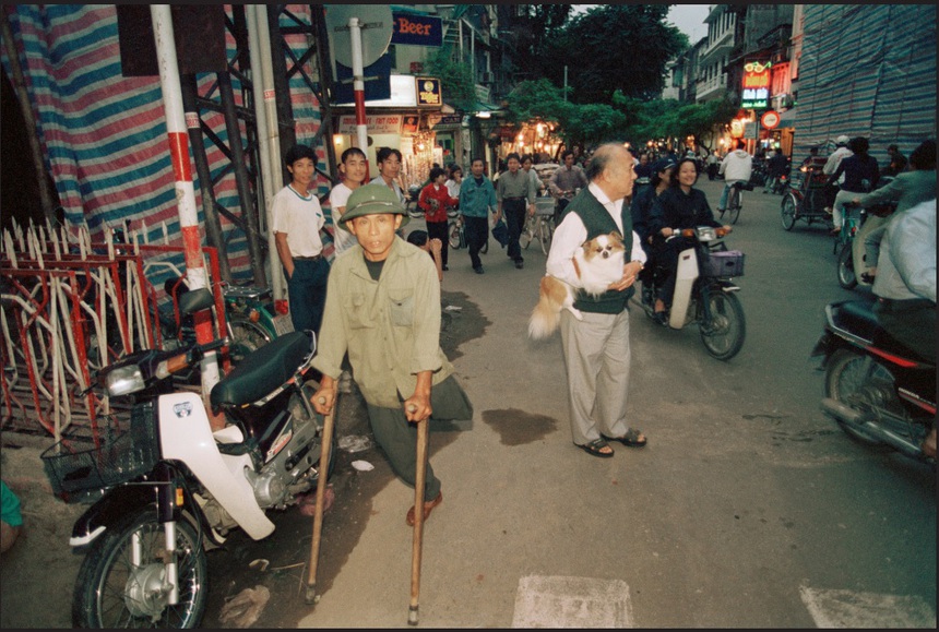 Thomas Billhardt - Giải 'Bùi Xuân Phái - Vì tình yêu Hà Nội' 2021: 'Tôi thấy một Việt Nam mới' - Ảnh 7. Thomas Billhardt - Giải 'Bùi Xuân Phái - Vì tình yêu Hà Nội' 2021: 'Tôi thấy một Việt Nam mới' - Ảnh 7.