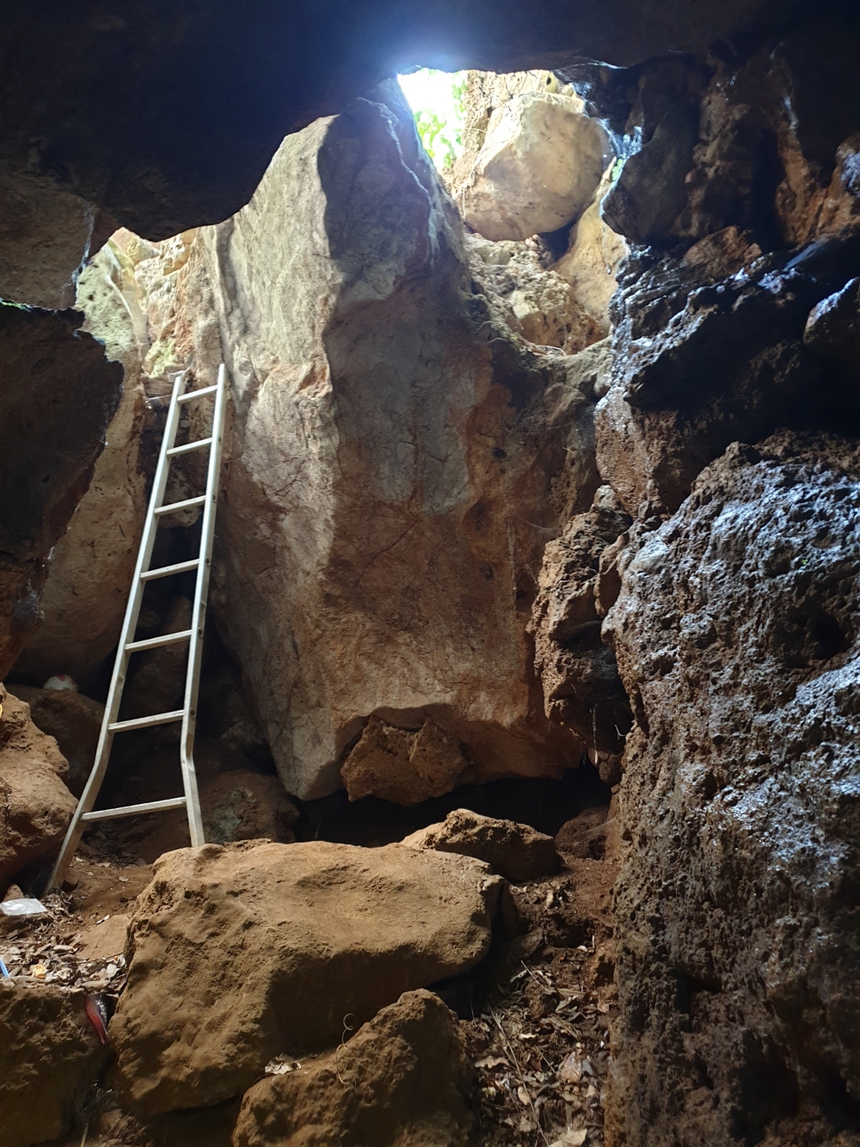 Những phát hiện bất ngờ về Mái đá làng Vành và Hang xóm Trại - Ảnh 2. Những phát hiện bất ngờ về Mái đá làng Vành và Hang xóm Trại - Ảnh 2.