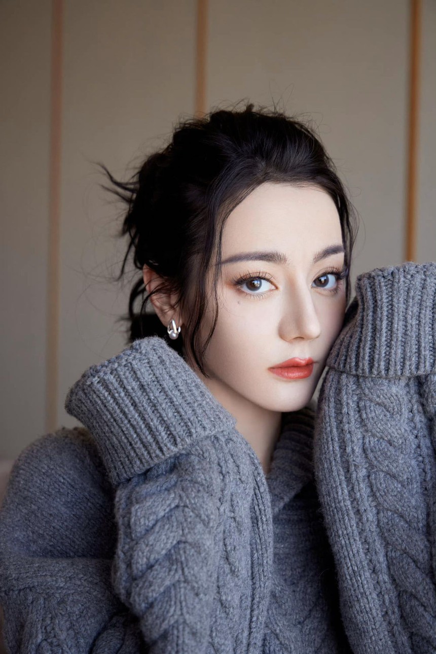 Địch Lệ Nhiệt Ba nổi bật giữa dàn nam thần được Weibo vinh danh - Ảnh 7.