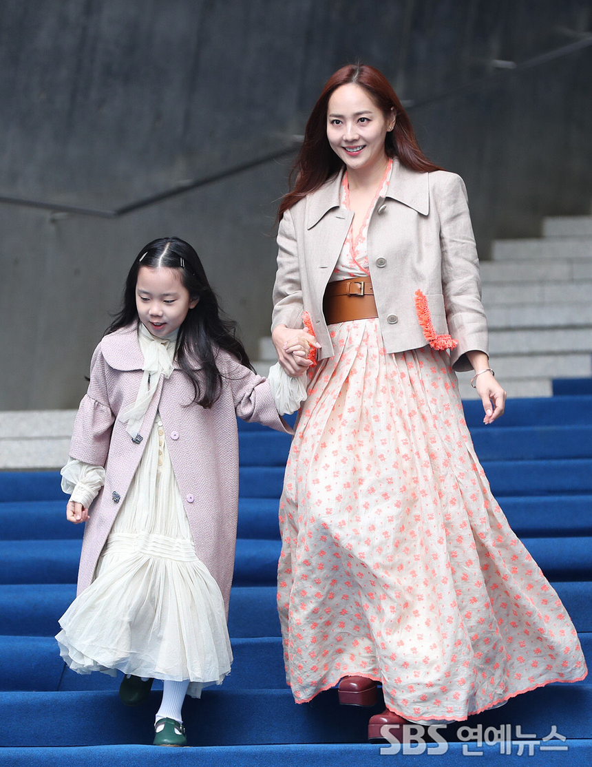 Sự kiện quy tụ dàn sao đình đám: Chae Rim lộ cả tá dấu hiệu lão hóa, nữ thần Eugene lại "hack tuổi" bất ngờ - Ảnh 5.