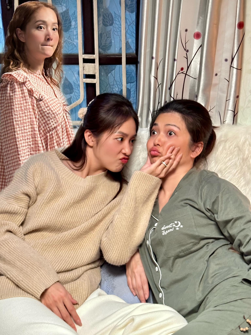 Đọ nhan sắc 3 nàng dâu mới của “mẹ chồng” Lan Hương: Dâu cả xứng danh ‘tượng đài nhan sắc’, bao nhiêu năm vẫn cực xinh đẹp - Ảnh 2.