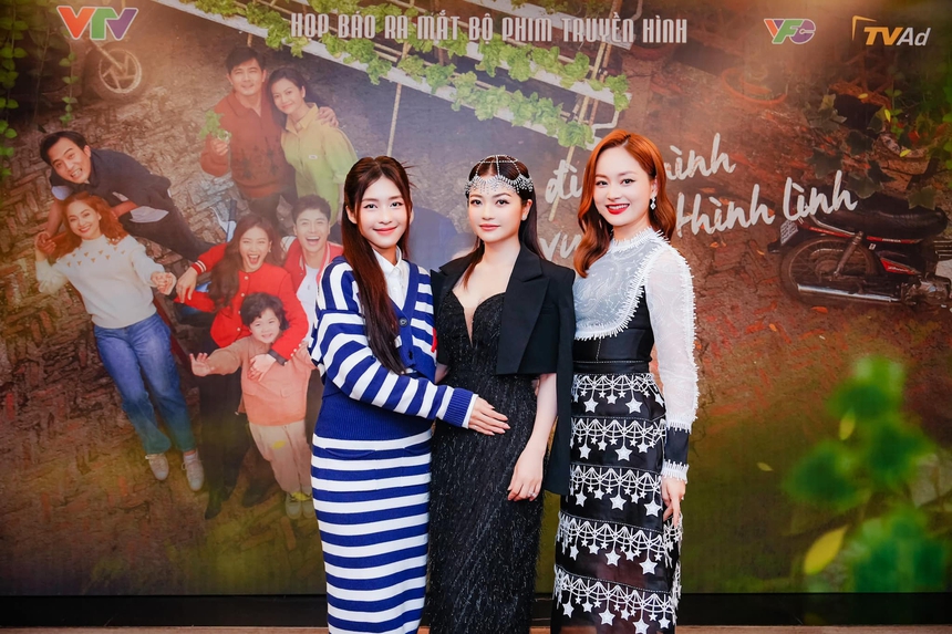 Đọ nhan sắc 3 nàng dâu mới của “mẹ chồng” Lan Hương: Dâu cả xứng danh ‘tượng đài nhan sắc’, bao nhiêu năm vẫn cực xinh đẹp - Ảnh 16.