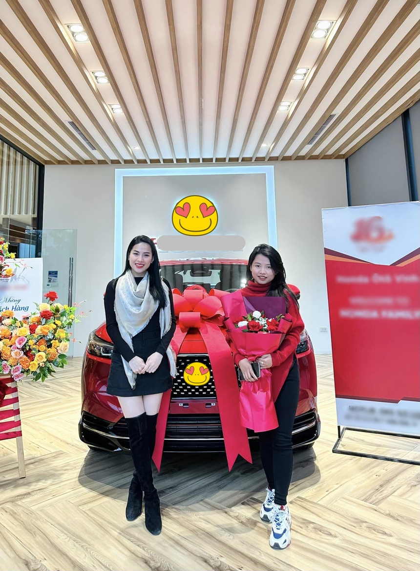 "Chiến thần" Võ Hà Linh giàu cỡ nào? - Ảnh 10. "Chiến thần" Võ Hà Linh giàu cỡ nào? - Ảnh 10.