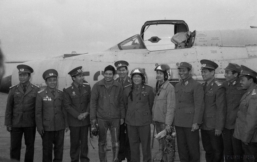 Kỷ niệm 110 năm Ngày sinh đại tướng Chu Huy Mân (17/3/1913 - 17/3/2023): Nhà chính trị, quân sự tài ba, có tầm chiến lược - Ảnh 7. Kỷ niệm 110 năm Ngày sinh đại tướng Chu Huy Mân (17/3/1913 - 17/3/2023): Nhà chính trị, quân sự tài ba, có tầm chiến lược - Ảnh 7.