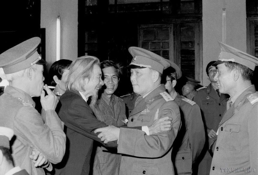 Kỷ niệm 110 năm Ngày sinh đại tướng Chu Huy Mân (17/3/1913 - 17/3/2023): Nhà chính trị, quân sự tài ba, có tầm chiến lược - Ảnh 9. Kỷ niệm 110 năm Ngày sinh đại tướng Chu Huy Mân (17/3/1913 - 17/3/2023): Nhà chính trị, quân sự tài ba, có tầm chiến lược - Ảnh 9.