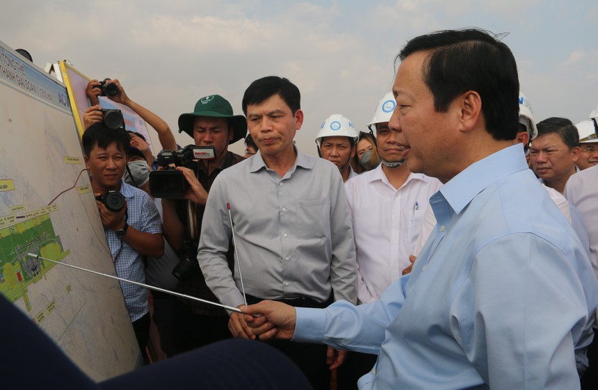 Đẩy nhanh tiến độ 3 dự án giao thông trọng điểm - Ảnh 1.