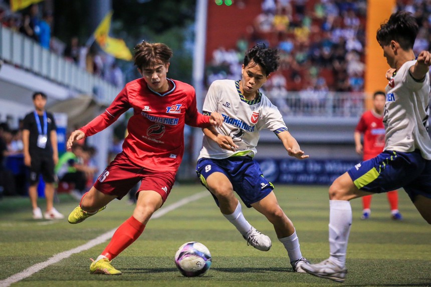 Đại học Tôn Đức Thắng TP.HCM vượt trội ở Giải bóng đá Thanh niên Sinh viên Việt Nam 2023 - Ảnh 1.