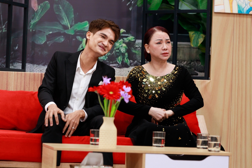 Mẹ vợ Mạc Văn Khoa: Tâm sự cùng con rể tới 3 giờ sáng, hai mẹ con cùng rơi nước mắt   - Ảnh 4.