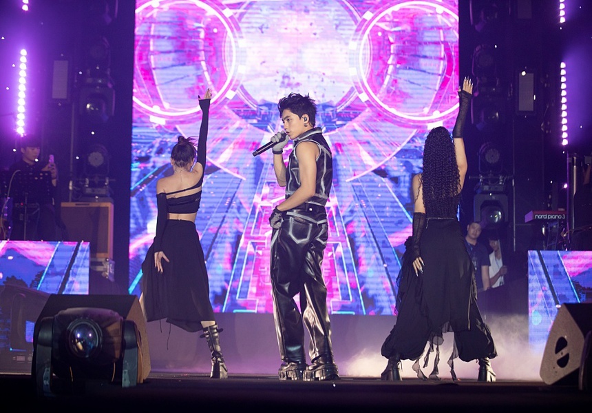 MONO gây bất ngờ khi song ca cùng Trúc Nhân nhưng fan lại không "vừa lòng", chuyện gì đây? - Ảnh 2.