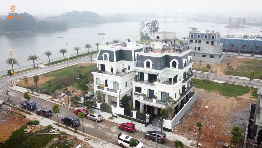 Chân dung cậu bé 15 tuổi lên ý tưởng xây dựng căn biệt thự chục tỷ: Am hiểu thiết kế, cực kỳ ngoan ngoãn và học "chưa giỏi nhất trường" - Ảnh 1.